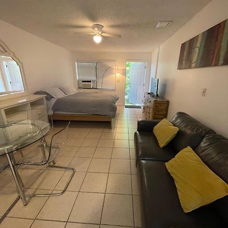 Cozy Downtown Apartments On Water فورت لودرديل المظهر الخارجي الصورة