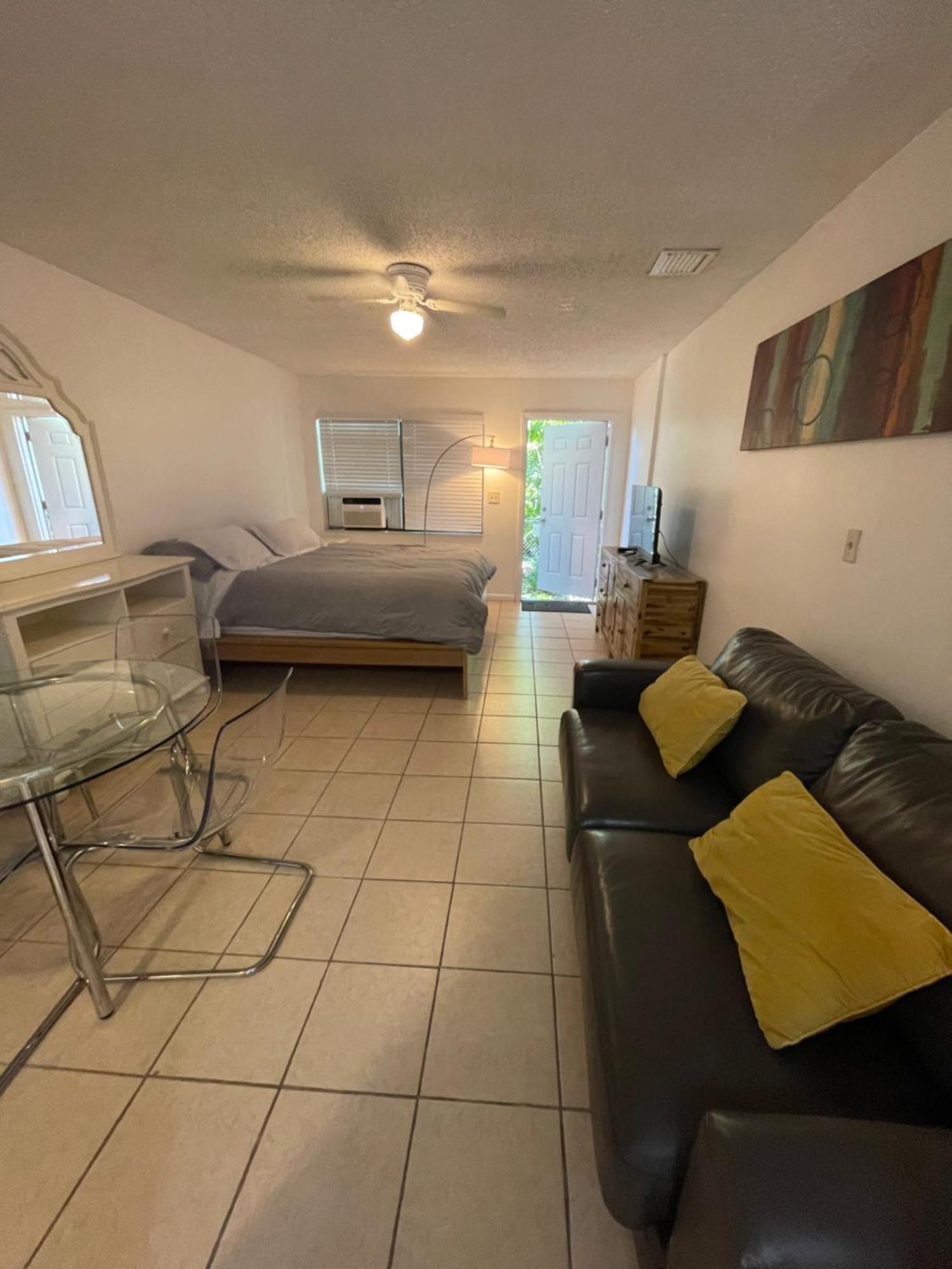 Cozy Downtown Apartments On Water فورت لودرديل المظهر الخارجي الصورة