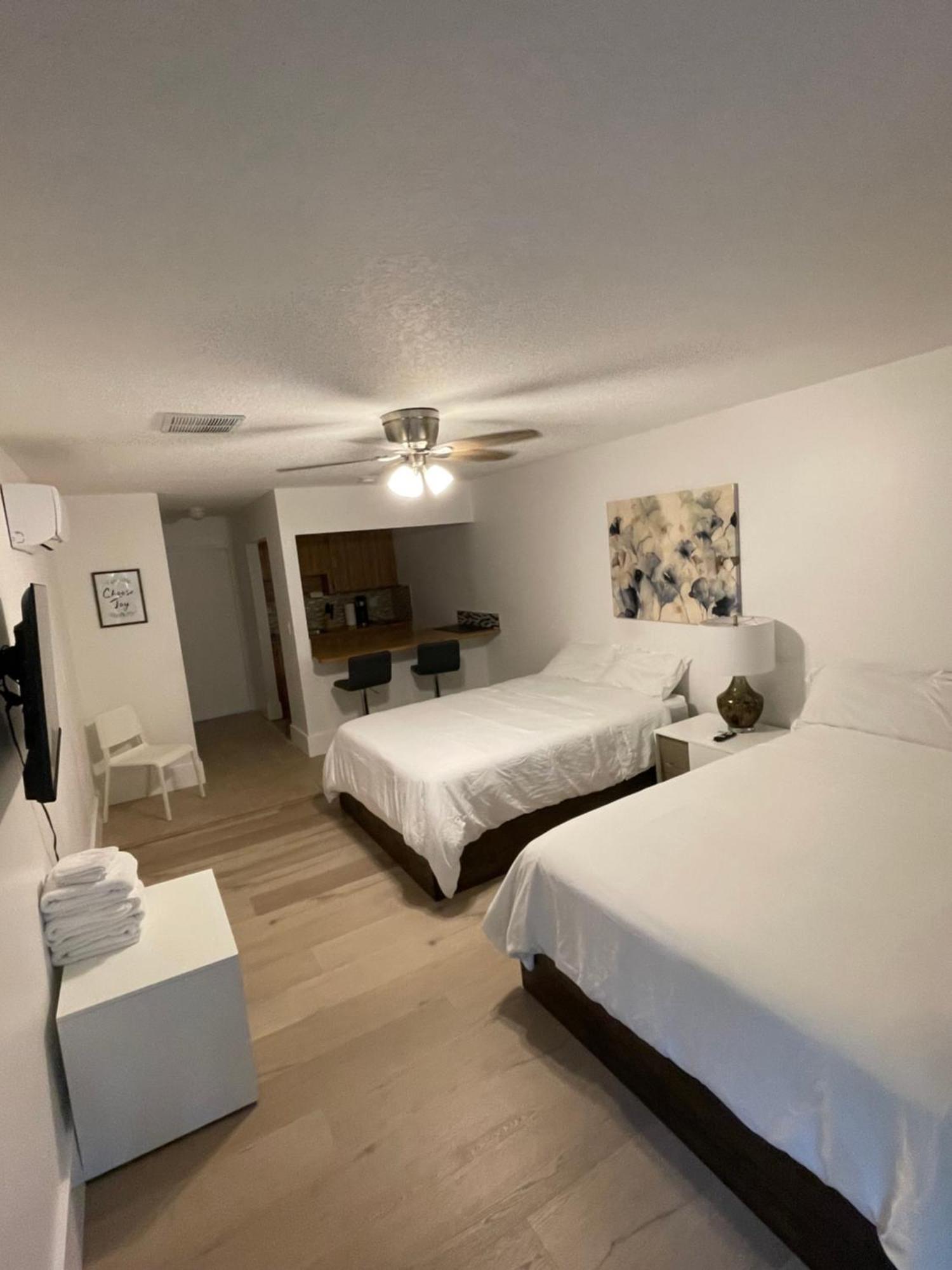 Cozy Downtown Apartments On Water فورت لودرديل المظهر الخارجي الصورة