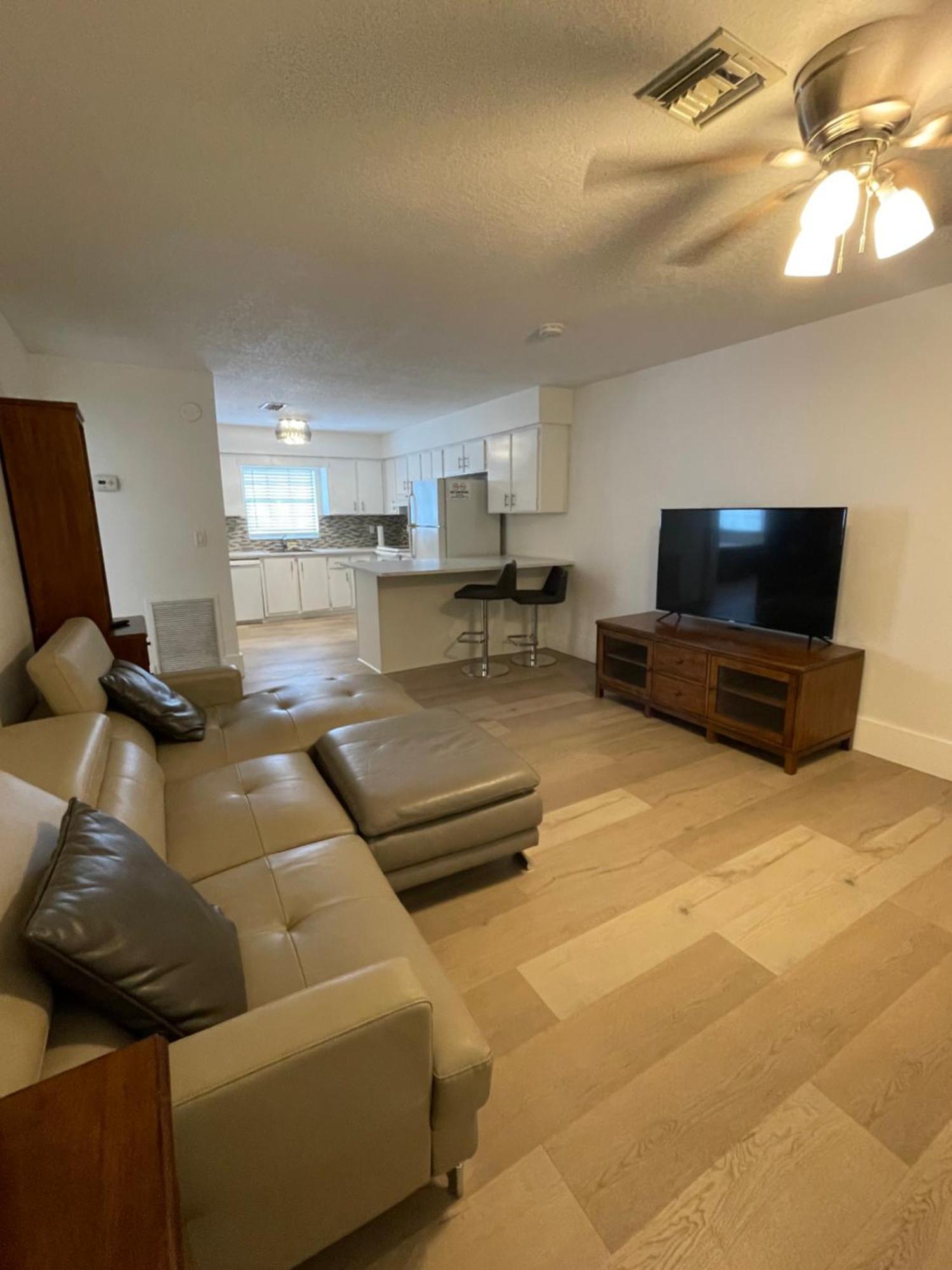 Cozy Downtown Apartments On Water فورت لودرديل المظهر الخارجي الصورة